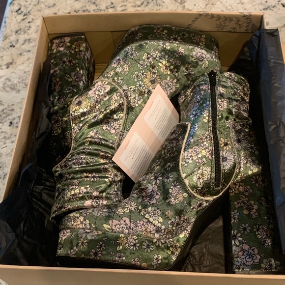 NEW Free People Smyth Platform Boots  6 7 8 9 10 - Picture 12 of 13